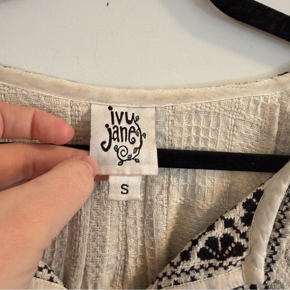 Women’s Ivy Jane Cream and Black Boho Blouse size small - Picture 3 of 6